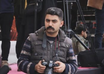 Rojnemeger Cîhan Berk hat girtin