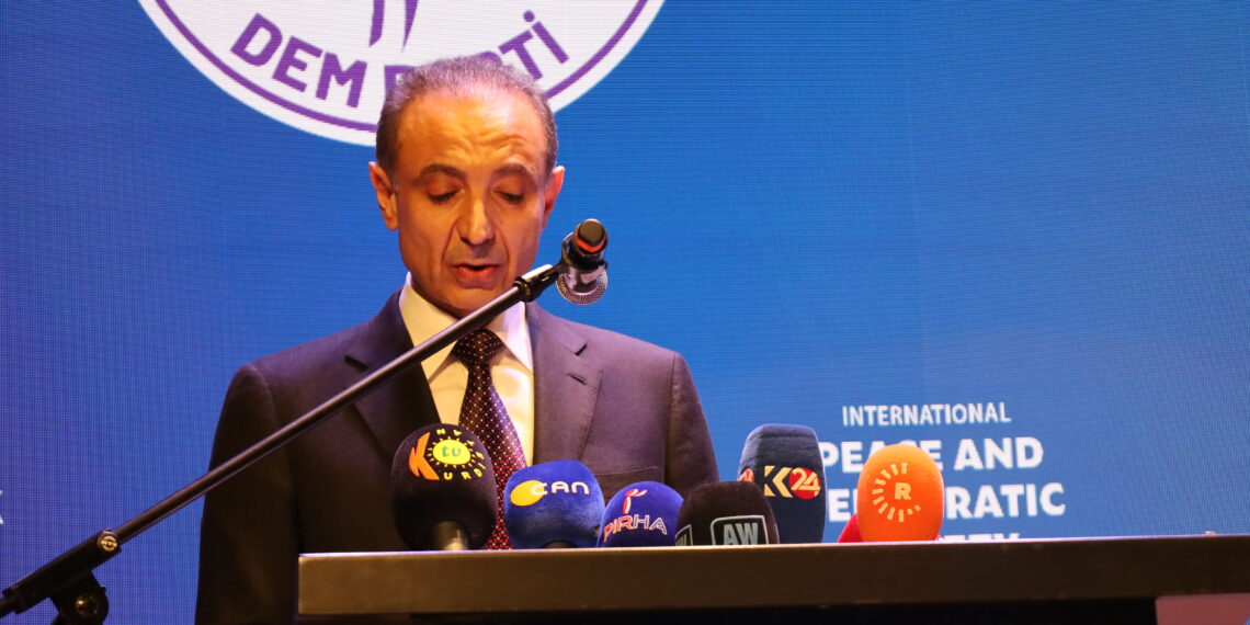 Nêçîrvan Barzanî: Destxweşiyê li Serok Ocalan dikim