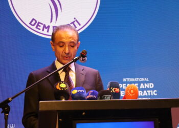 Nêçîrvan Barzanî: Destxweşiyê li Serok Ocalan dikim