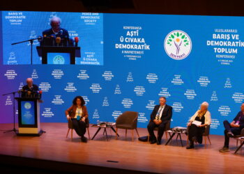 Prof. Norman Paech: Divê tecrîd rabe û Ocalan azad bibe