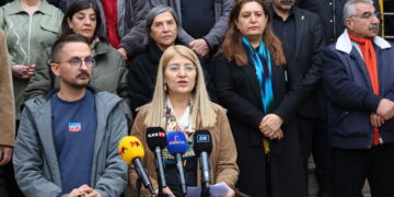 ‘Alîkarî nedin desthilatdariya kujer’