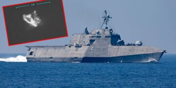 DYA li Pasifîkê keştiya esrarê bombebaran kir: 4 kes hatin kuştin