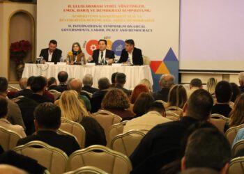 TUM BEL-SENê Sempozyûma Rêveberiyên Herêmî li dar xist