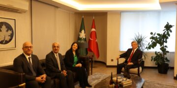 Hevdîtina Heyeta Îmraliyê bi Ahmet Davutoğlu re destpêkir