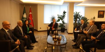 Hevdîtina Heyeta Îmraliyê bi Ahmet Davutoğlu re destpêkir