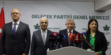 Mithat Sancar: Konaxa 2yemîn qanûnên aştiyenê Ahmet Davutoglu: Divê gav zû bên avetin