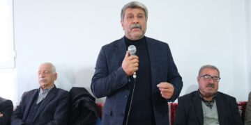 Bi girseyî çûne şîna Çiya Farqîn