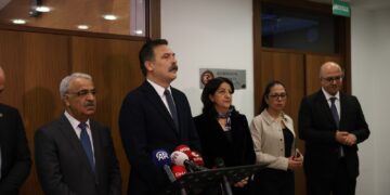 Erkan Baş: Em aştiyeke mayinde ji bo azadî û demokrasiya rast weke şertekê dibînin