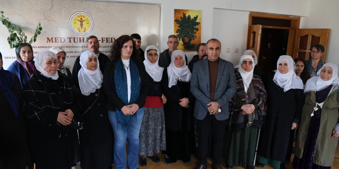 MED-TUHAD-FEDê ji bo aştiyeke mayinde gel vexwend mitîngê