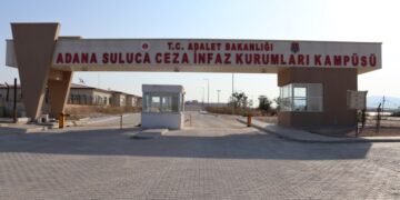 Li Girtîgeha Sûlûcayê Kurd û Kurdistan qedexe ye