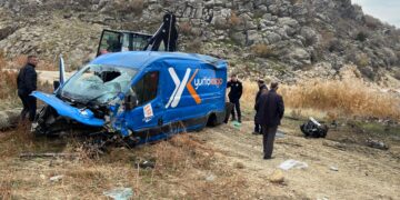 Li Hênê qezaya trafîkê çêbû: 2 kes birîndar in