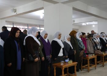 Bi girseyî çûn şîna Zinar Bahoz