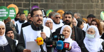 Bi boneya Hefteya Mafê Mirovan meş hat li darxistin.