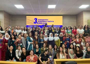 Platforma Yekîtiya Jinên Kurd a Bakur: Em êşa gelê Başûr parvedikin