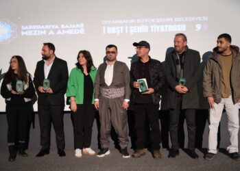 Xelatên Nivîsîna Lîstikên Kurdî ya Evdirehîm Rehmî Hekarî hatin dayîn