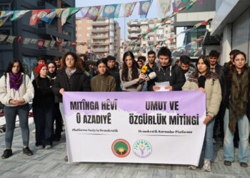 Ji ciwanan banga mitînga ‘Hêvî û Azadiyê’: Werin em dengê azadiyê bilind bikin