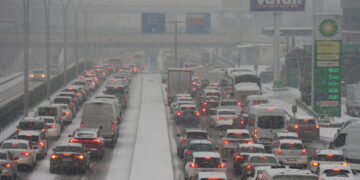 Li Amedê ji ber berfê rê hatin girtin