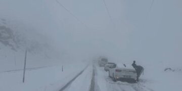 Berfê rêya Cizîrê û Şirnexê girt