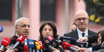 Heyeta Îmraliyê: Aştî bi hiqûqê dikare were mayîndekirin