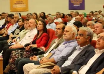 Konferansa navneteweyî ya DEM Partiyê dê bi 3 zimanan pêk were