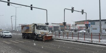 Midûriyetê karê xwe nekir, Şaredariya Amedê rêyan paqij dike