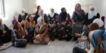 Şaredariya Erxeniyê bi jinan re civiya