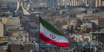 Rejîma Îranê di rojekê de 11 kes daliqandin