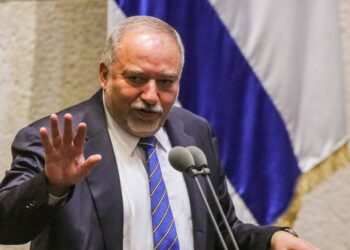 Lieberman: Li Sûriyê şûna wekîlên Îranê yên Tirkiyeyê bûn desthilat