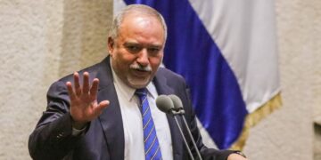 Lieberman: Li Sûriyê şûna wekîlên Îranê yên Tirkiyeyê bûn desthilat