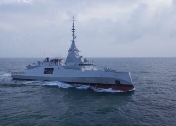 Yewnanistanê piştî moşekên Îsraîlê keştî ji Fransayê kirî