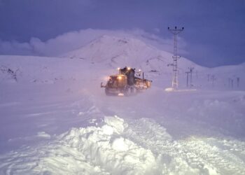 Rêyên 156 gund û mezrayên Wanê girtî ne