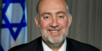 Sefîrê Îsraîlî: Ganî Kurdan rê xiyanet nêro kerdene