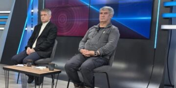 Veysi Aktaş û Çetin Arkaş: Ganî tecrîdê Îmrali bêro wedaritene