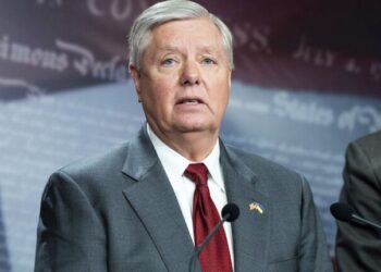 Graham bang li Siûdiyê kir: Pêşî li “rijandina xwîna”Kurdan bigire