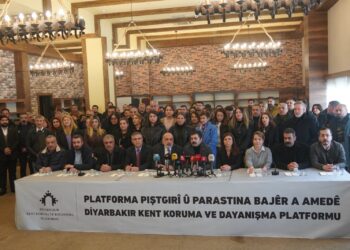 ‘Divê Deriyê Sînor demildest were vekirin’