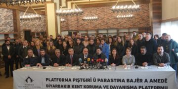 ‘Divê Deriyê Sînor demildest were vekirin’