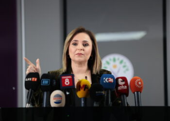 Ayşegul Dogan: Deriyê Îmraliyê vekin bila şer bi dawî bibe