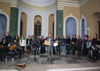 Aram Tîgran li Îzmîrê bi stranên xwe hate bibîranîn