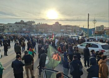 Karwana Başûr gihişt Rojava 