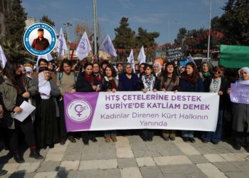 Jinên ku hatin Pirsûsê: Têkoşîna me sînoran radike