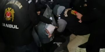 Binçavkiriyên li Stenbolê hatin berdan