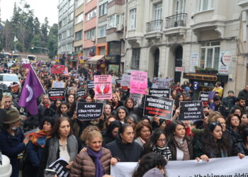 Jin li dijî kuştina Durdona Khokimova meşiyan