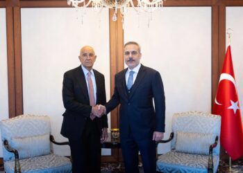 Êrişkarên li dijî Kurdan, Barrack û Fîdan civiyan!