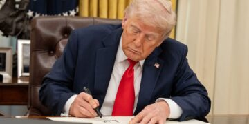 Donald Trump: Em ji 66 saziyên mafparêz vedikişin