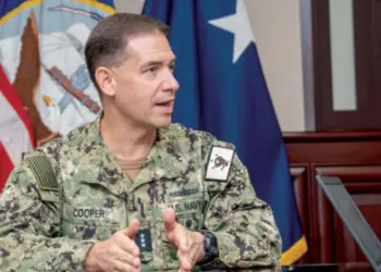 Fermandarê CENTCOM: Divê dawî êrişên were