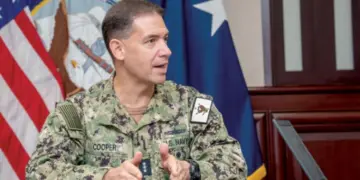 Fermandarê CENTCOMê xwest dawî li êrişên çeteyan were