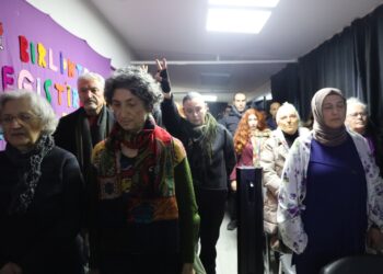 Jinên li Parîsê û Silopiyayê hatibûn qetilkirin hatin bibîranîn