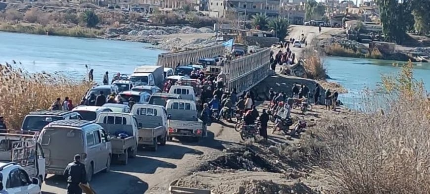 Bi sedan kes li ser riya Dêrazorê asê mane