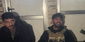 Parêzvanên Şêxmeqsûd bi stranan taxên xwe diparêzin