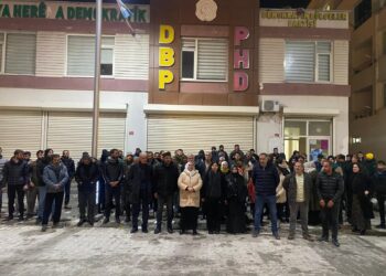 Li Xana Axparê çalakî: Ji hebûna gelê kurd ditirsin